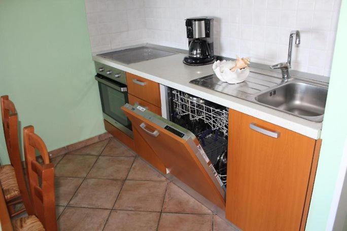 Apartments Ficur With Swimming Pool & Grill, Порторож Екстериор снимка
