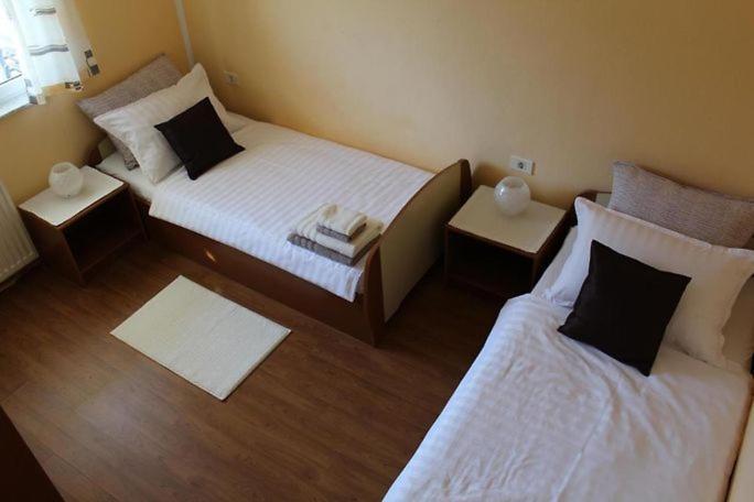 Apartments Ficur With Swimming Pool & Grill, Порторож Екстериор снимка
